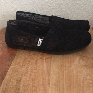 Toms Black Lace Shoe